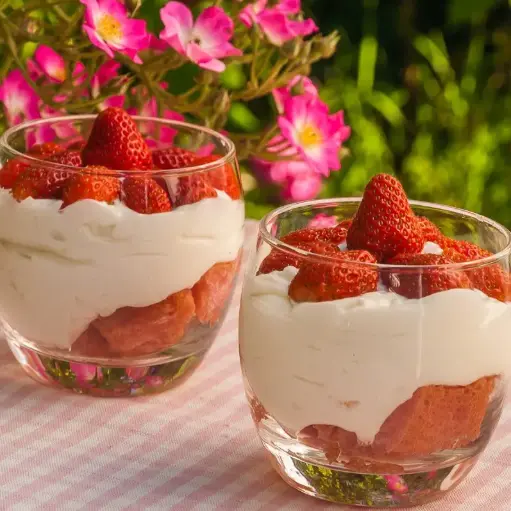 Charlotte aux fraises